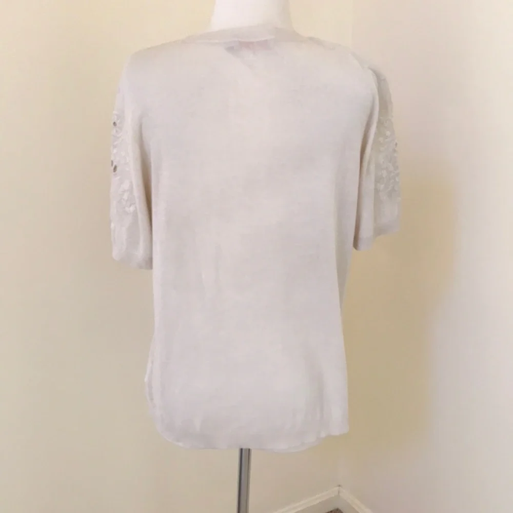 TORY BURCH ecru Size L short sleeve embroidered crew Top